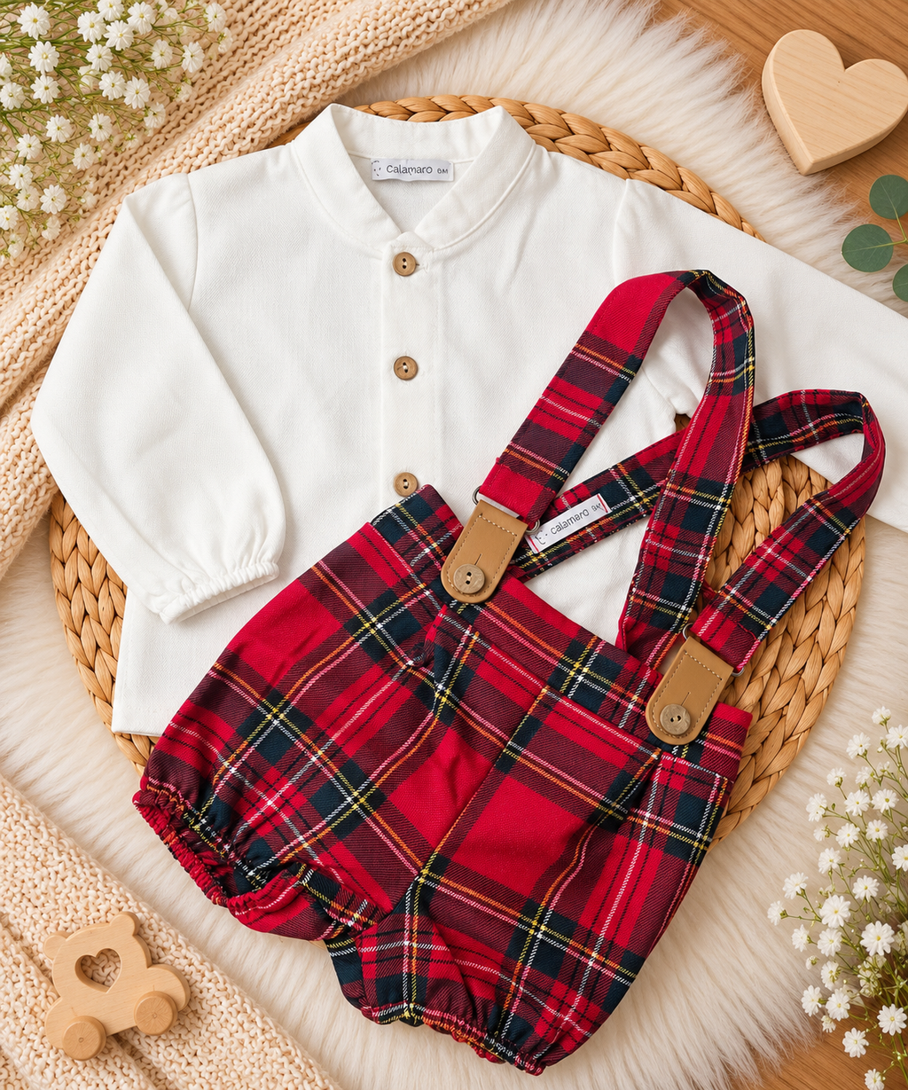 Conjunto de Suspensórios de Tartã Vermelho para Bebé Menino – 2 Peças